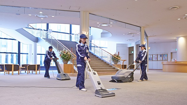 Xuất khẩu lao động nghề làm vệ sinh tòa nhà tại Nhật ngày càng phổ biến