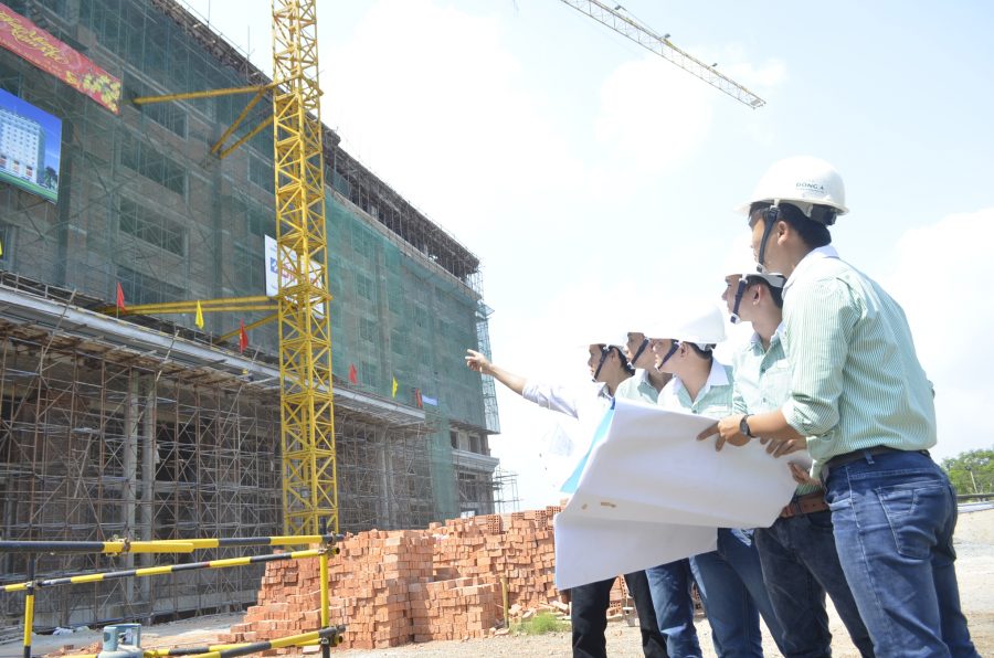 Đơn hàng xây dựng đòi hỏi người lao động phải có thể lực tốt
