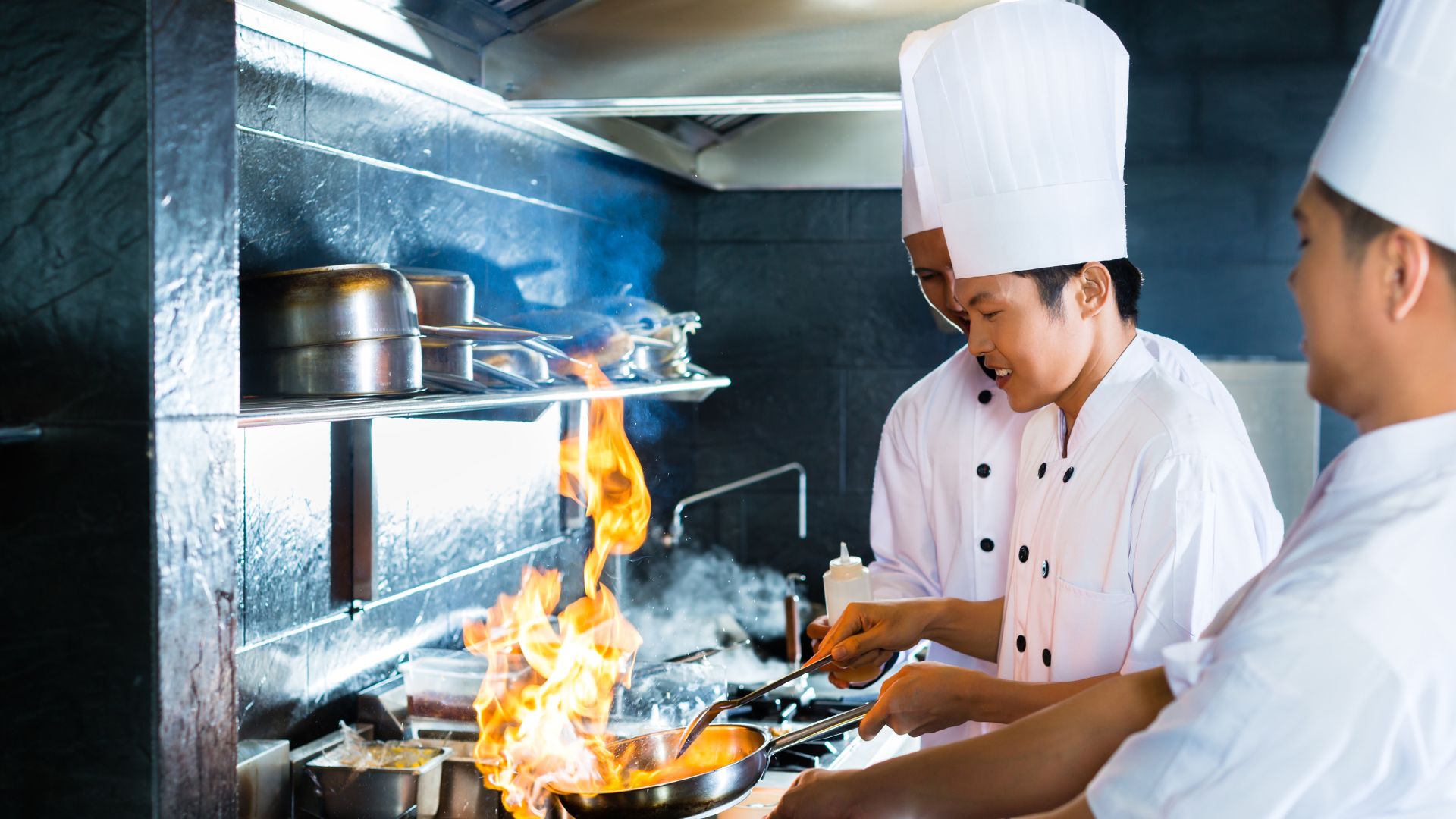 Nấu bếp, Mie, Kansai, Kaiwa N3, Nam/Nữ, LCB 176,500 JPY, Tăng ca,Cần hỗ trợ chỗ ở,Có thưởng